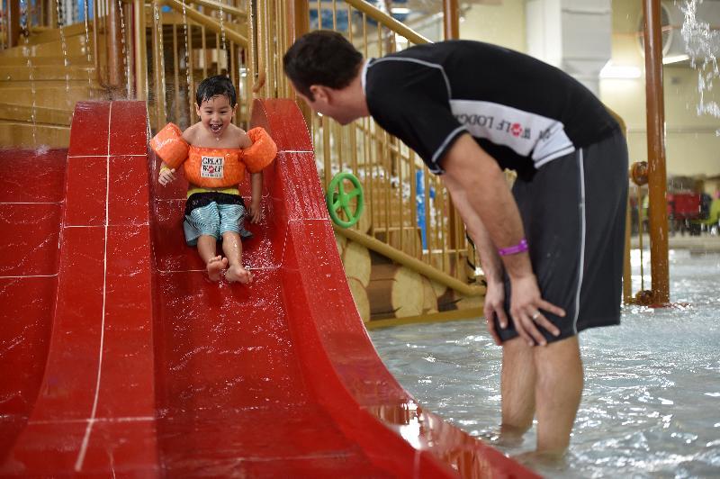 Great Wolf Lodge Bloomington Exteriör bild